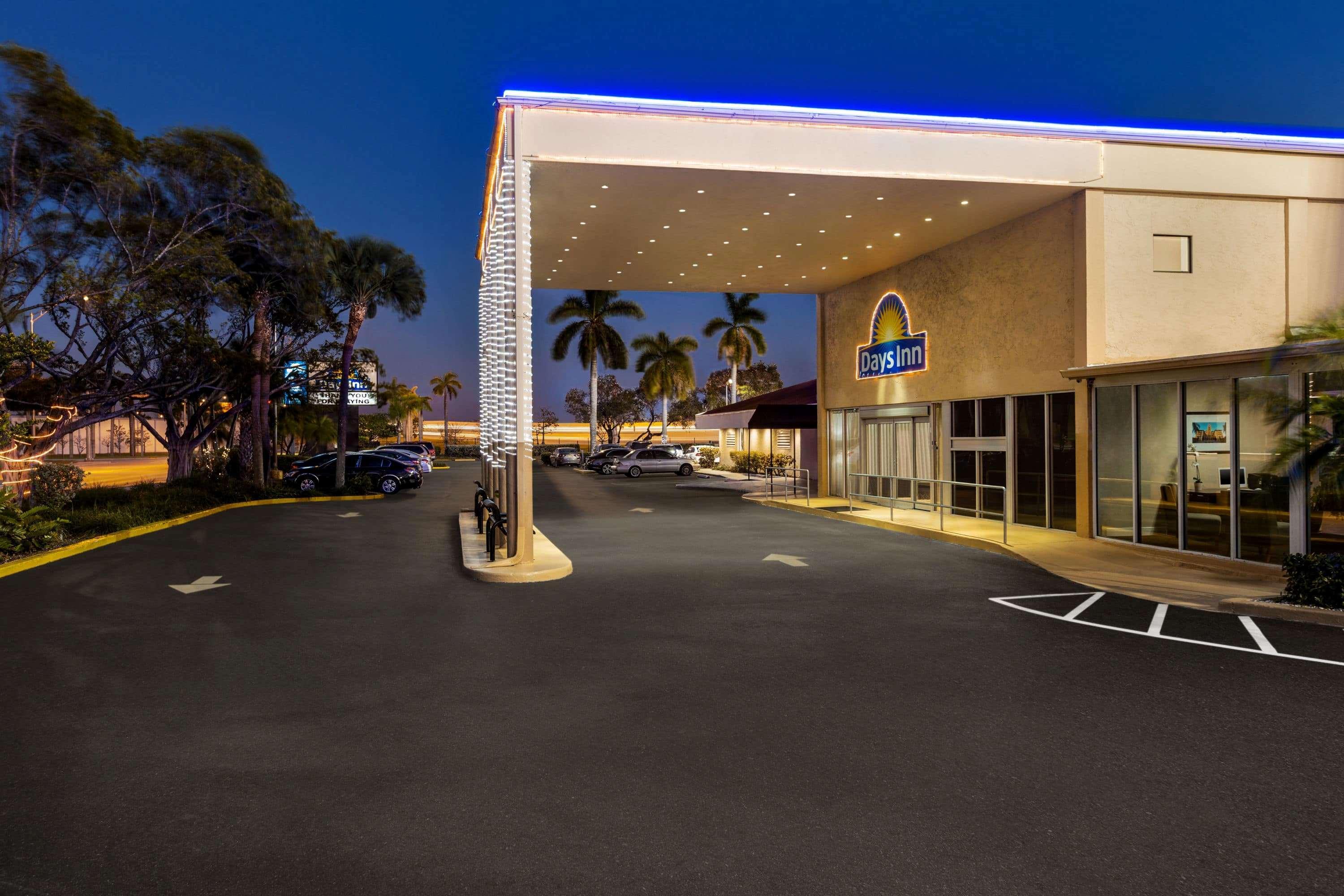 فندق دايز إن مطار ميامي الدولي المظهر الخارجي الصورة